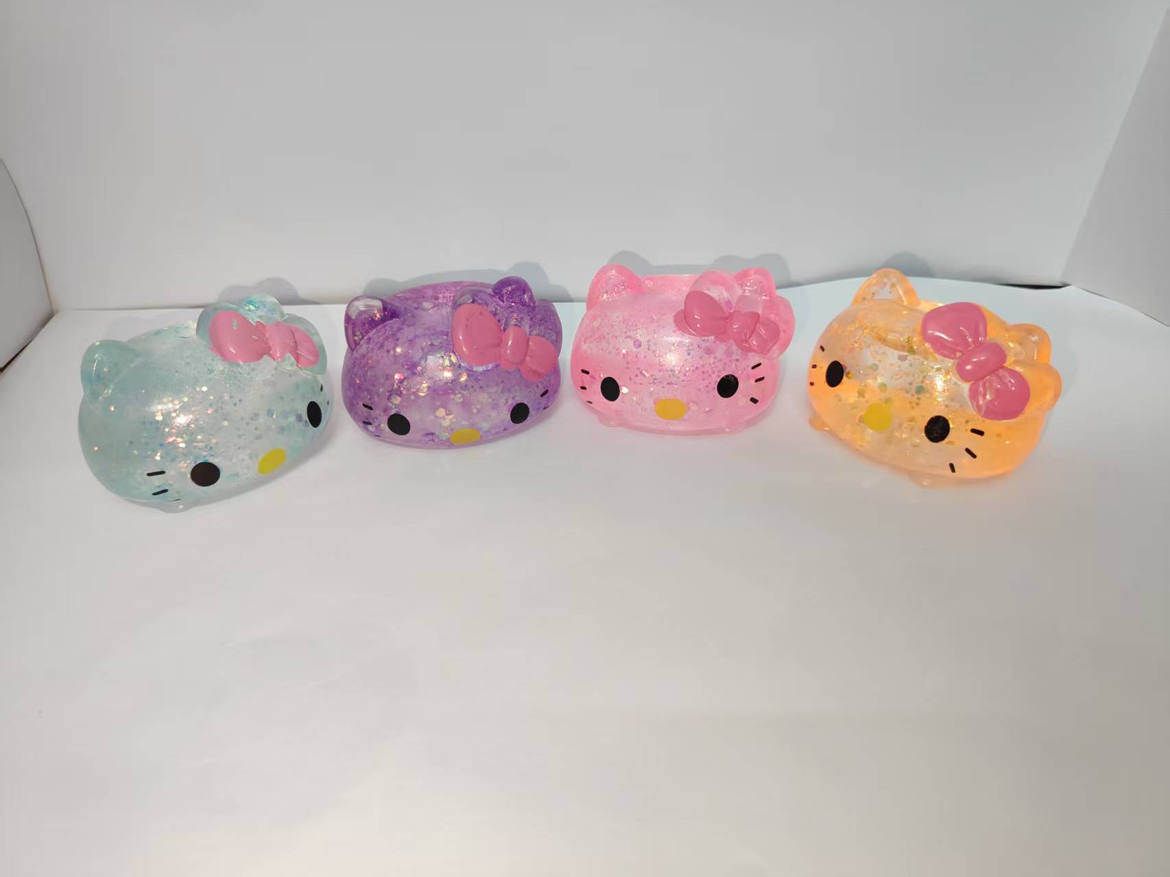 New Hellokitty Squishy Toy wit - Kids Toys Latest 评论和价格